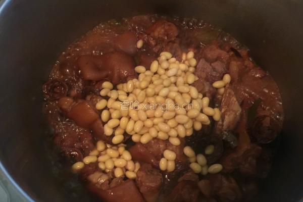 黄豆炖猪手的做法图解12