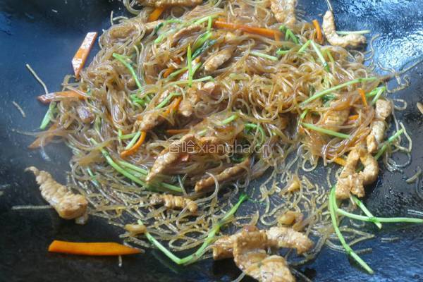 肉炒粉丝的做法图解6