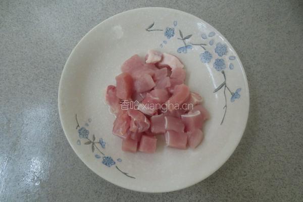 羊角豆炒瘦肉的做法图解2