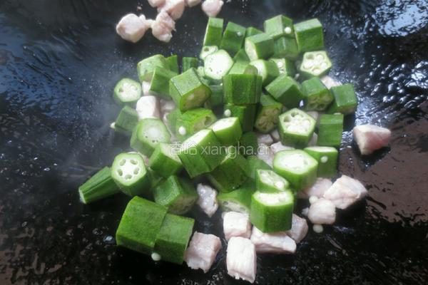 羊角豆炒瘦肉的做法图解7