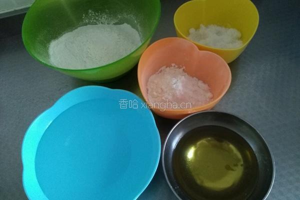豆沙糯米卷的做法图解1