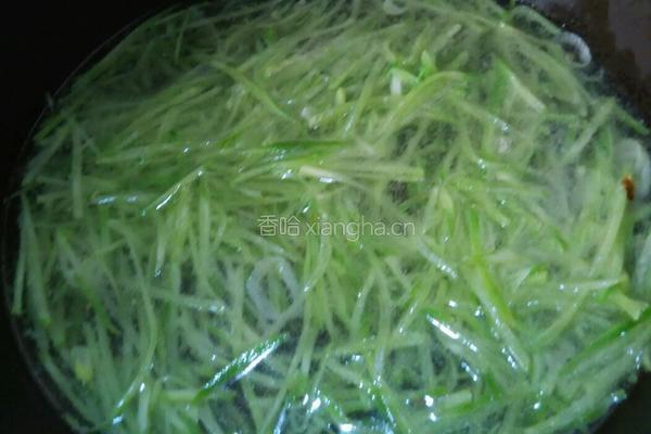 萝卜丝竹节虾汤的做法图解3