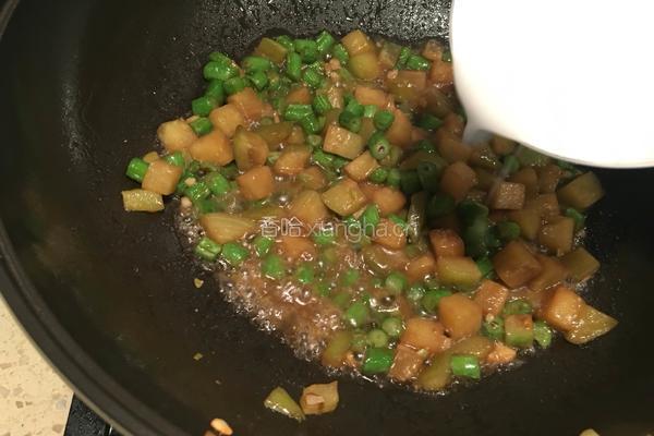 茄子豆角面的做法图解8
