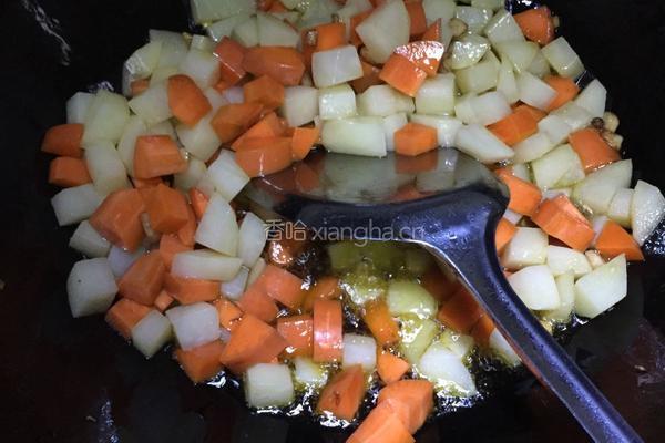 胡萝卜炒土豆的做法图解7