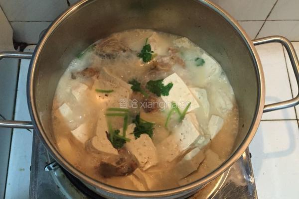 黄骨鱼豆腐汤的做法图解3