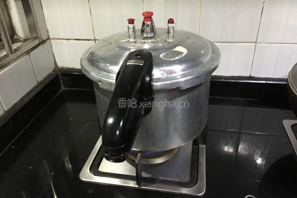 紫薯糯米糖水的做法图解3