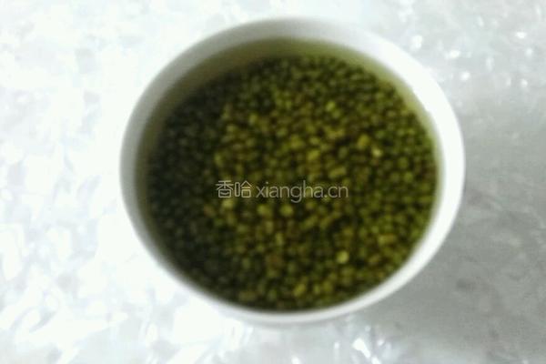 带皮绿豆饼的做法图解1