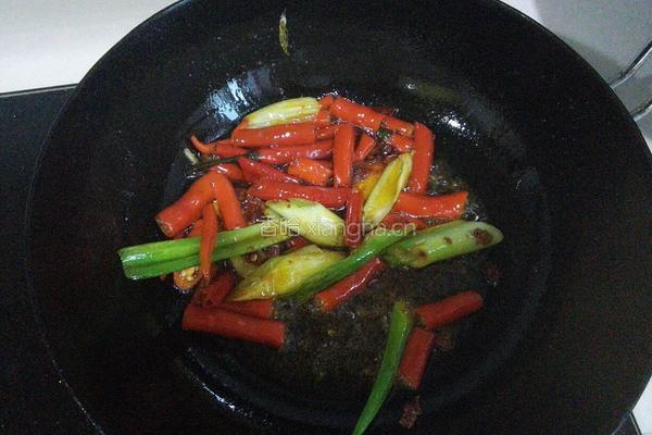 酸笋焖鸭的做法图解4