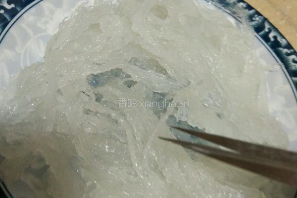燕窝炖冰糖的做法图解3