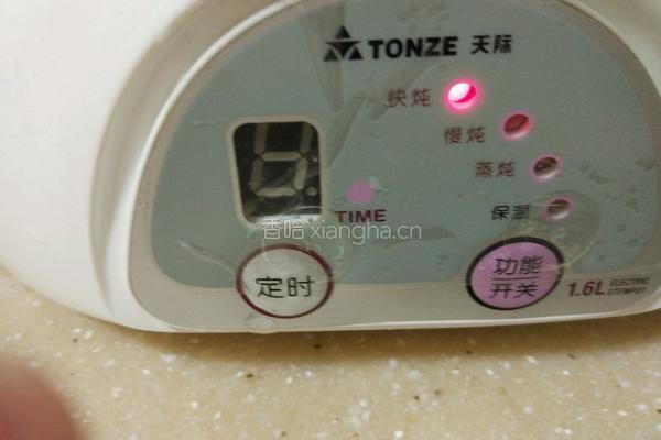 燕窝炖雪梨的做法图解7
