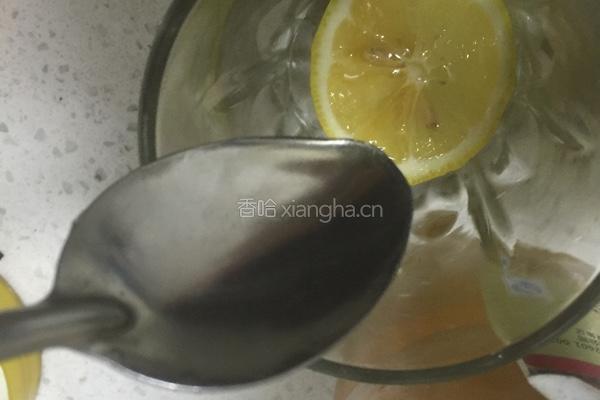 蜂蜜泡柠檬的做法图解3