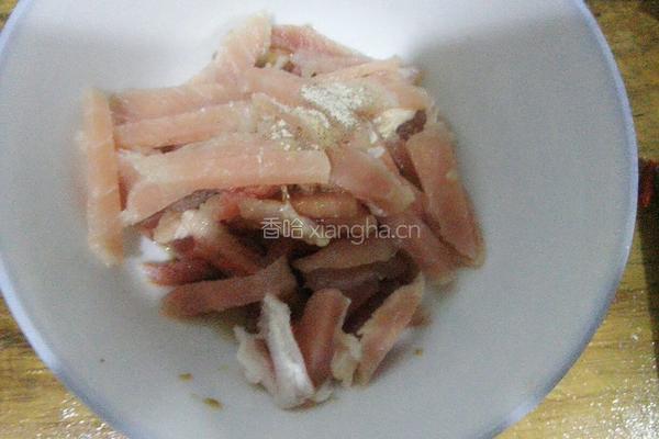青椒豆腐干炒肉丝的做法图解3