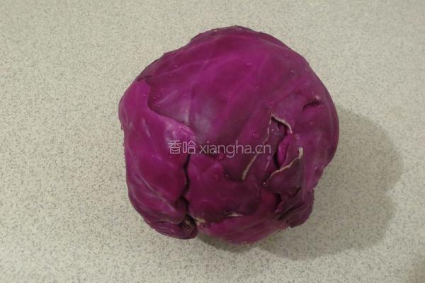 紫甘蓝炒鸡蛋的做法图解1