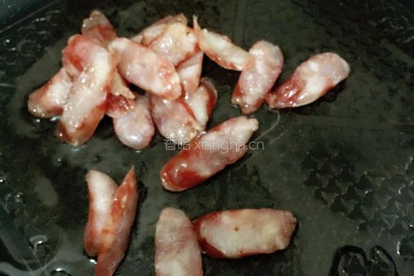 腊肠炒荷兰豆的做法图解3