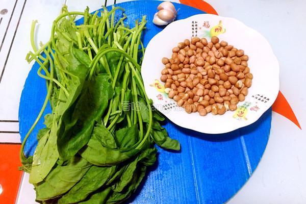 果仁菠菜的做法图解1