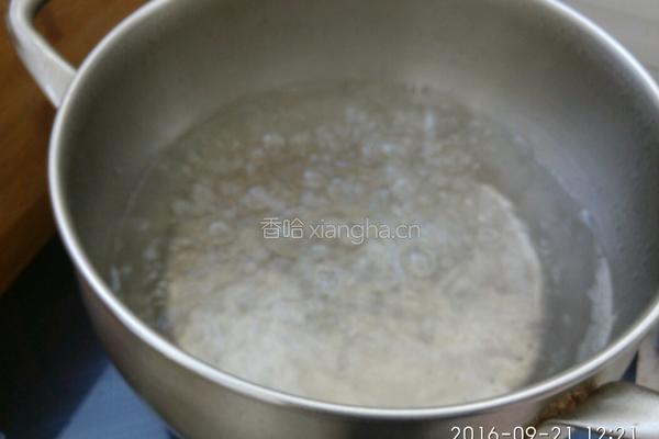 自制草莓酸奶（ EasiYo酸奶机）的做法图解2