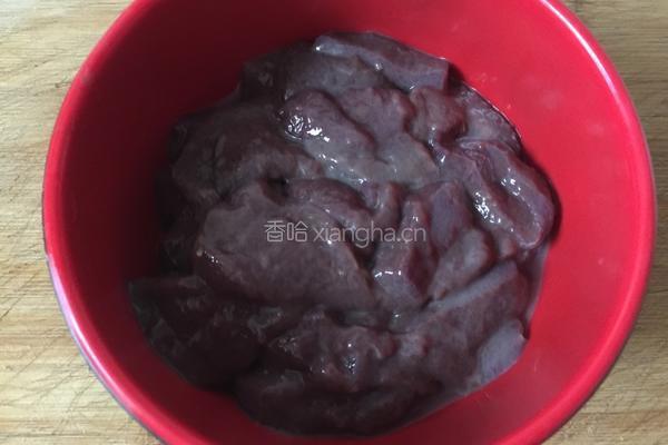 煮猪肝的做法图解1