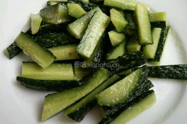 腌黄瓜条的做法图解2