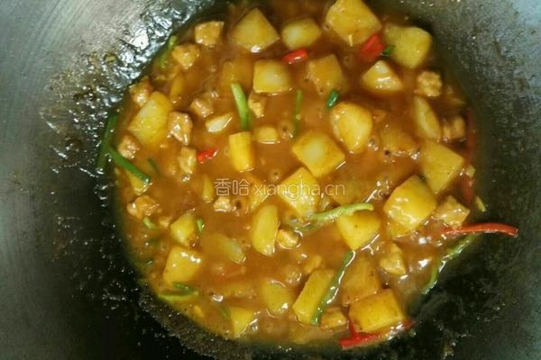 咖喱土豆肉丁的做法图解9