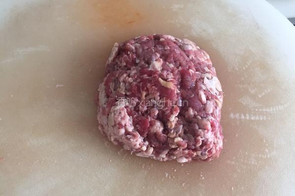 牛肉臊子的做法图解1