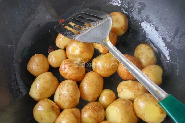 酱小土豆的做法图解1