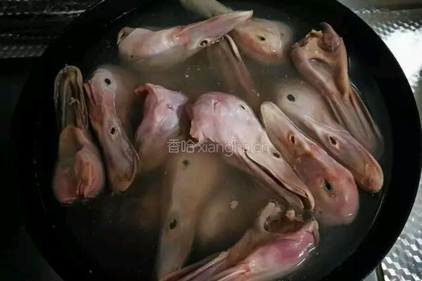 麻辣鸭头的做法图解8