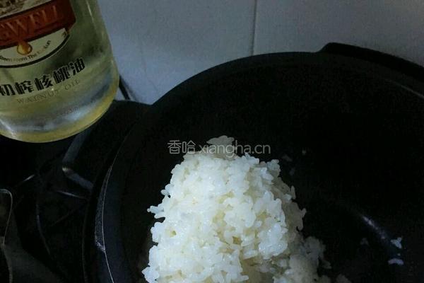 核桃油煮米饭的做法图解4
