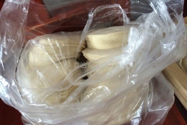 猪肉饺子的做法图解6