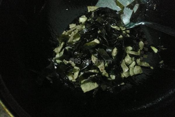 海带丝炒肉丝的做法图解4