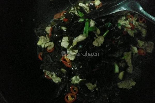海带丝炒肉丝的做法图解6