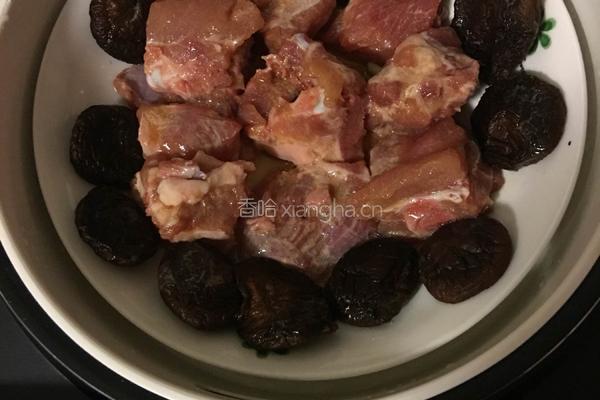 冬菇蒸排骨的做法图解5