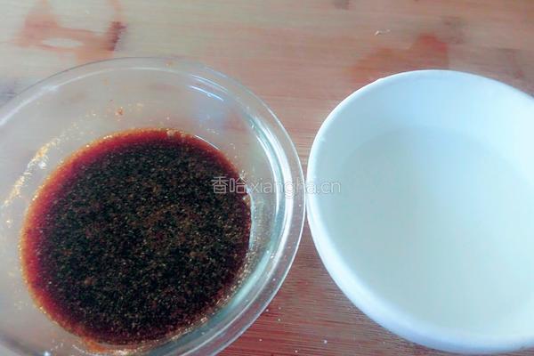 浇汁毛白菜的做法图解3