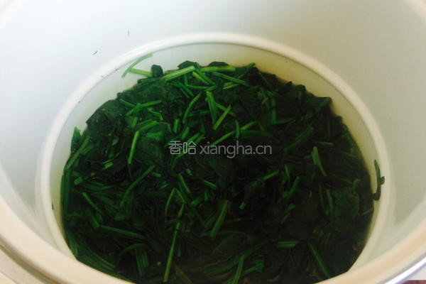 老醋菠菜花生米的做法图解7
