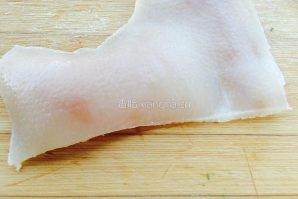水晶肉皮冻的做法图解3