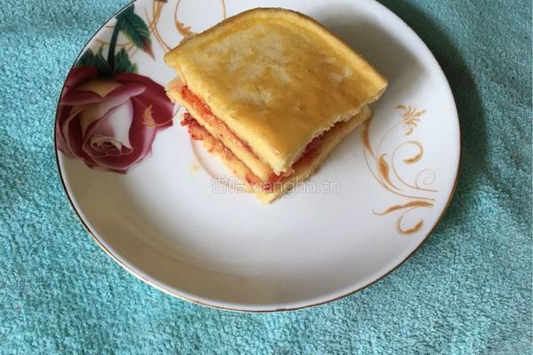 戚风三层草莓夹心蛋糕