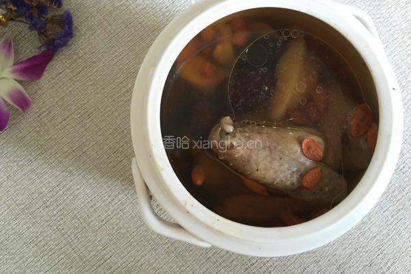 红参炖鸽子汤的做法图解9