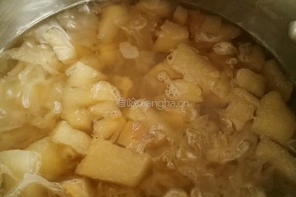 冰糖雪梨银耳汤的做法图解7