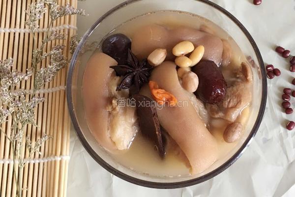 花生黄豆猪脚汤
