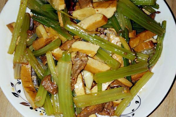 芹菜香干肉丝的做法图解9