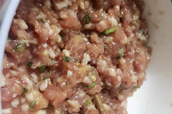 油豆腐酿肉的做法图解1