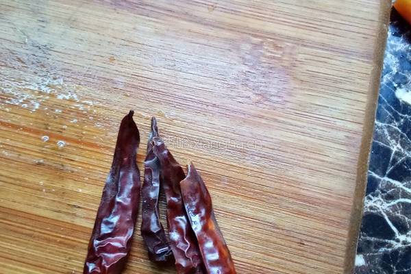 酸腌菜炒肉末的做法图解3