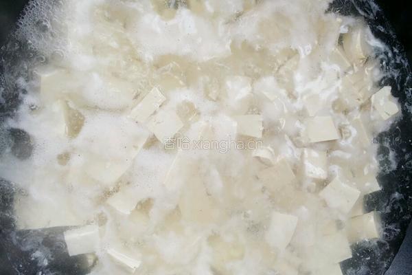 水溜豆腐的做法图解2