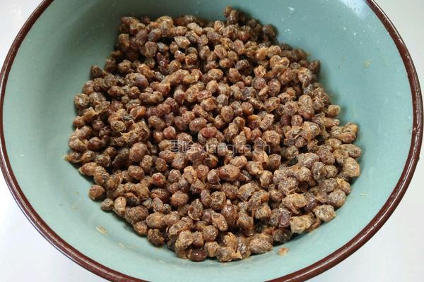 豆鼓炒双椒的做法图解2
