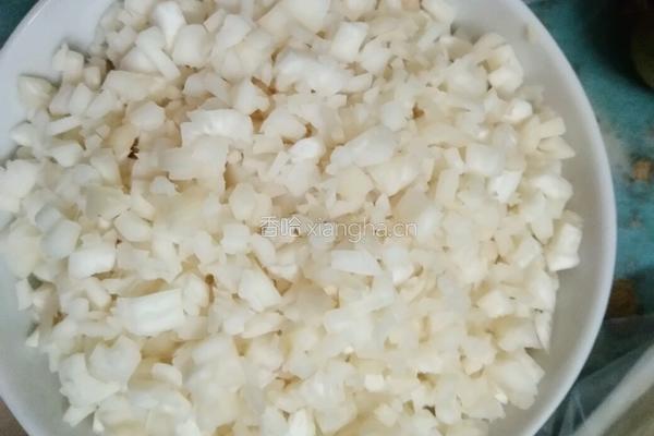 杏鲍菇酸刀豆肉饺的做法图解3