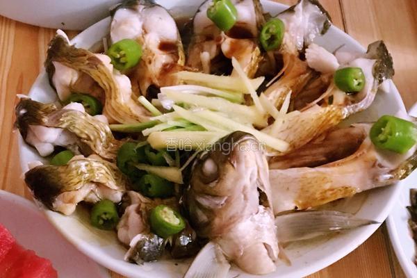 孔雀开屏鱼的做法图解3
