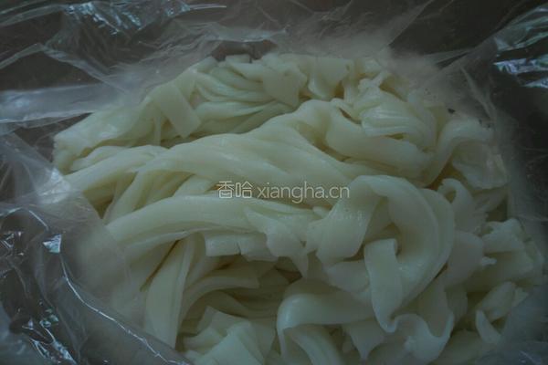 炒河粉的做法图解1