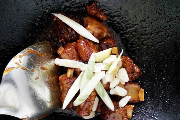 糖醋排骨的做法图解8