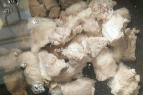 番茄炒蛋排骨汤面的做法图解2