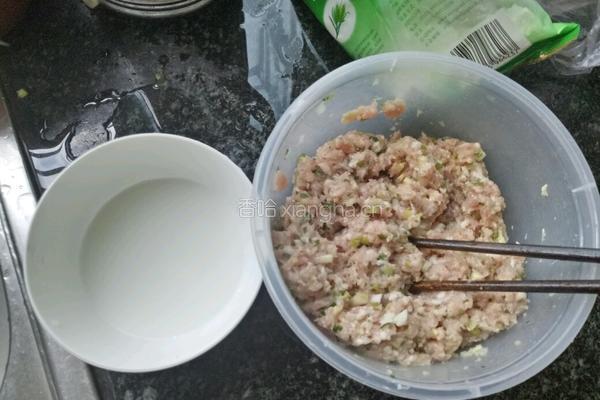 猪肉千层饼的做法图解2