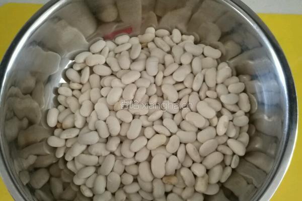 云豆蔬菜汁月饼的做法图解1